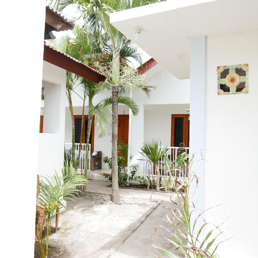 Rumah Side Διαμέρισμα Τζίλι Τραγουανγκάν Εξωτερικό φωτογραφία