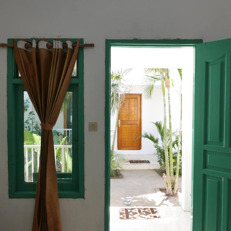 Rumah Side Διαμέρισμα Τζίλι Τραγουανγκάν Εξωτερικό φωτογραφία