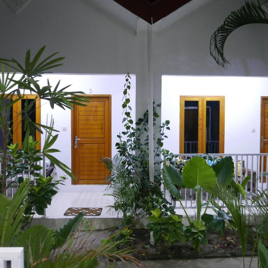 Rumah Side Διαμέρισμα Τζίλι Τραγουανγκάν Εξωτερικό φωτογραφία